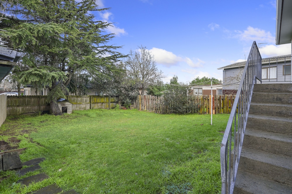 Family 3BR Home with Netflix&Fenced Yard, photo 19