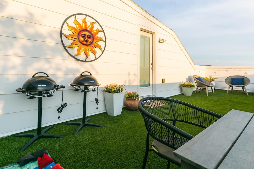 Montrose Guesthouse Suites