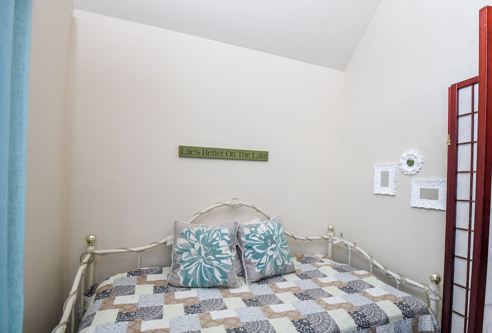 Serenity Ridge view 3