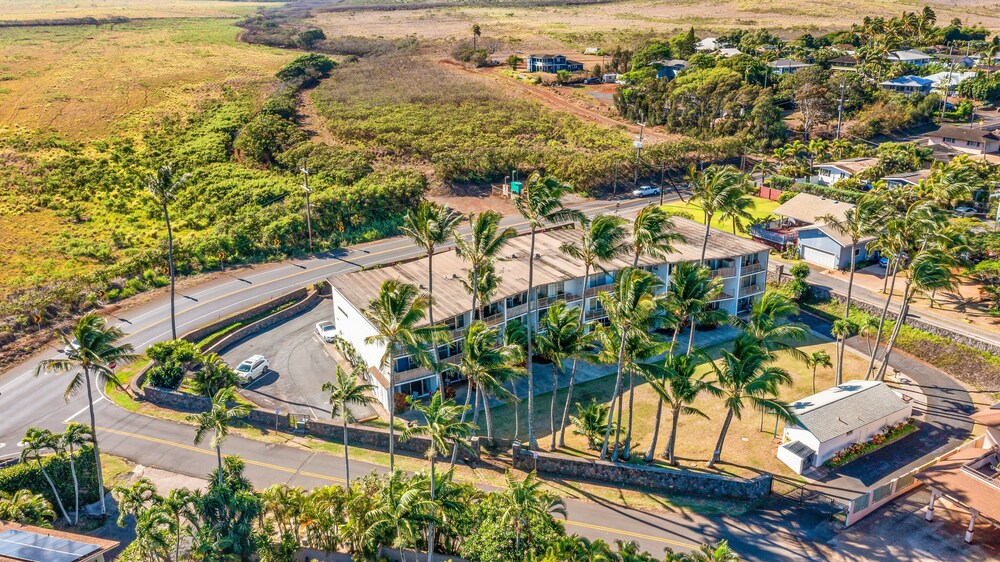 Kuau Plaza Paia Condo with Parking