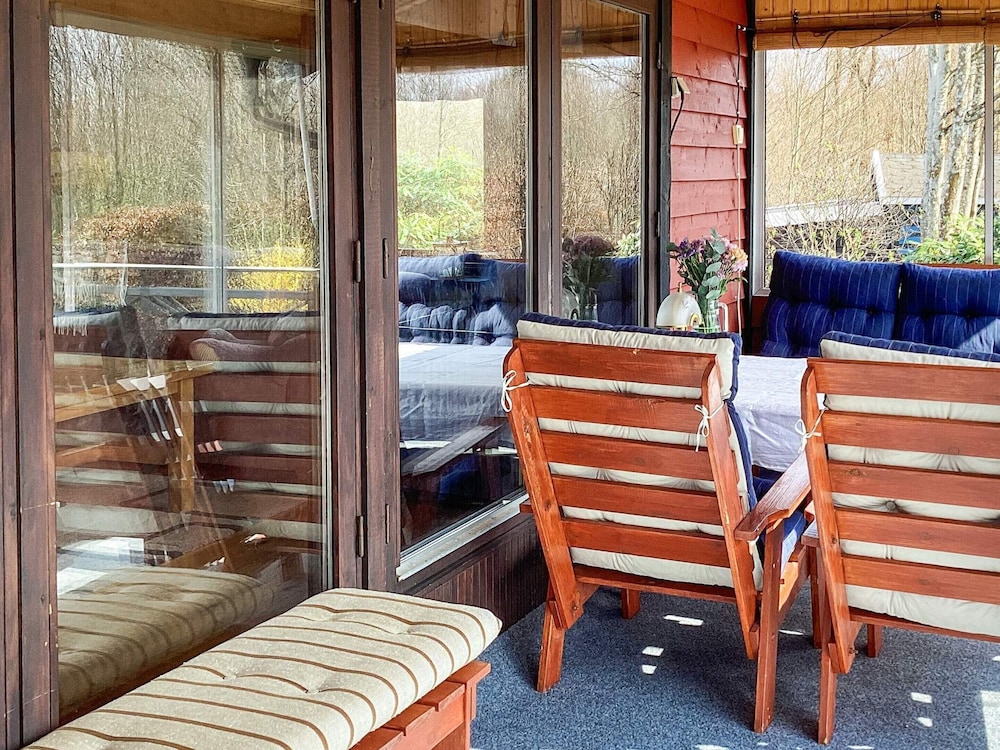 6 Person Holiday Home in Hjarnarp