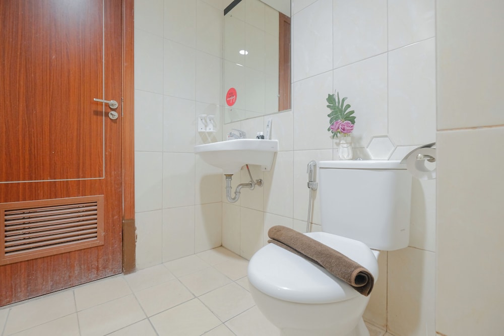 Well Designed and Warm 2BR Apartment at Vittoria Residence