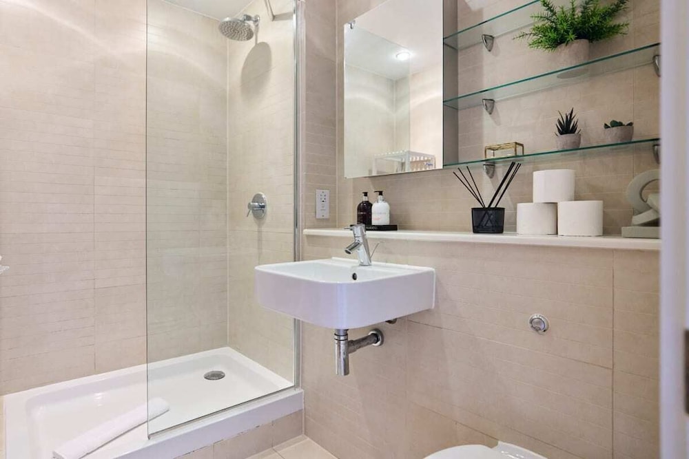 The Battersea Park Place - Amazing 2bdr Flat With Terrace