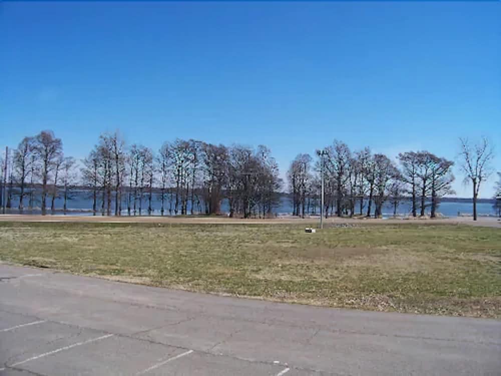 Reelfoot Lake Inn - Property Image 4
