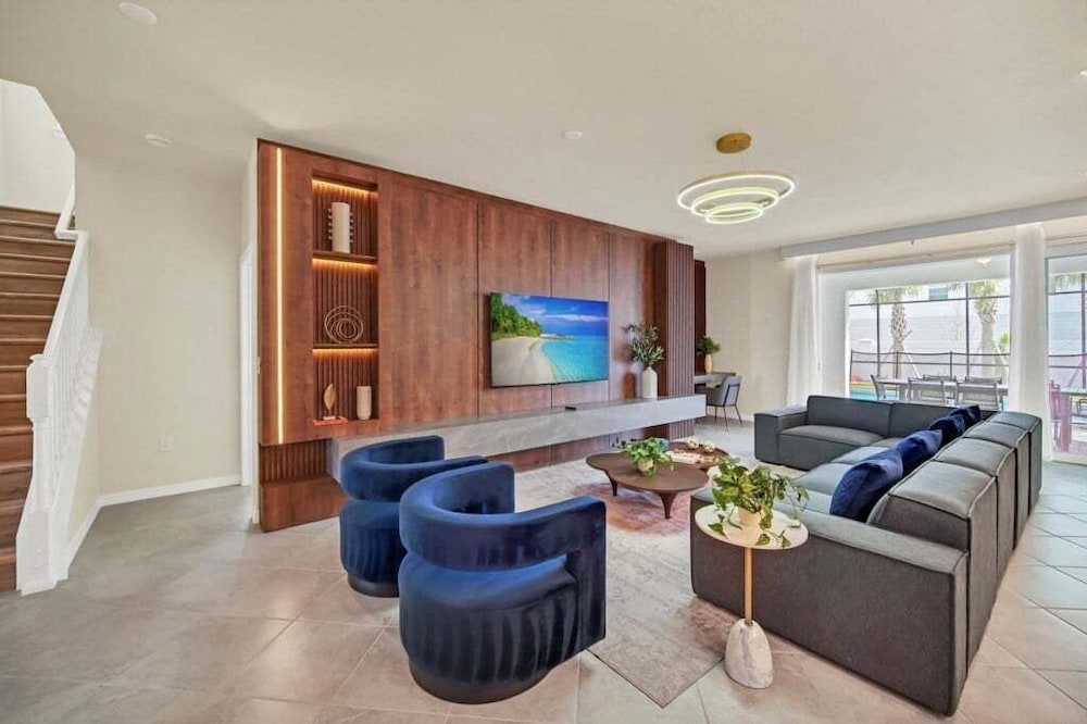 Everyone's Family Fun Home, Slides In Kids Rooms 10 Bedroom Villa