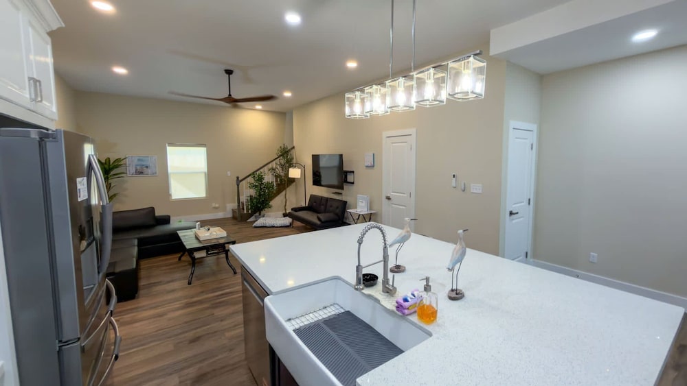 200 Steps To Beach Private Pool 2 Big Levels 3 Bedroom Apts
