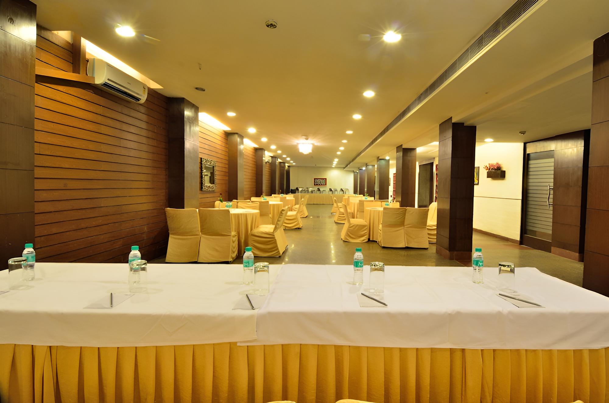 Lakshya's Hotel