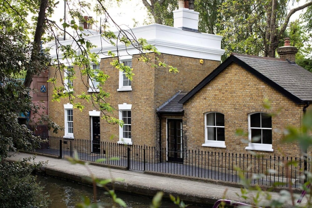 Designer Canal House 2 or 3 Bed Little Venice