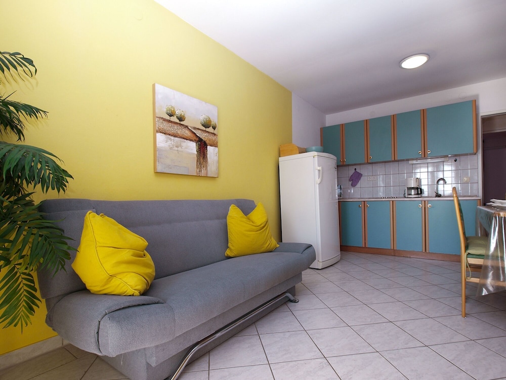 Apartment Anica 770