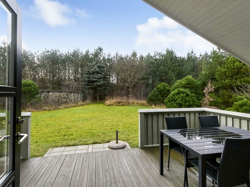 6 Person Holiday Home in Norre Nebel
