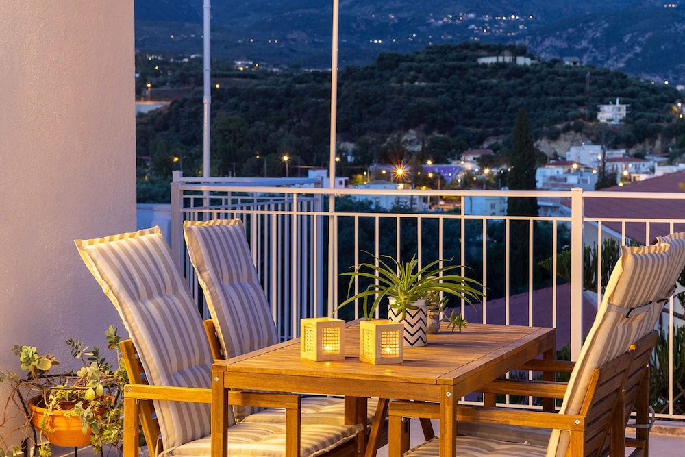 Kalamata Cozy Nest With Panoramic Views
