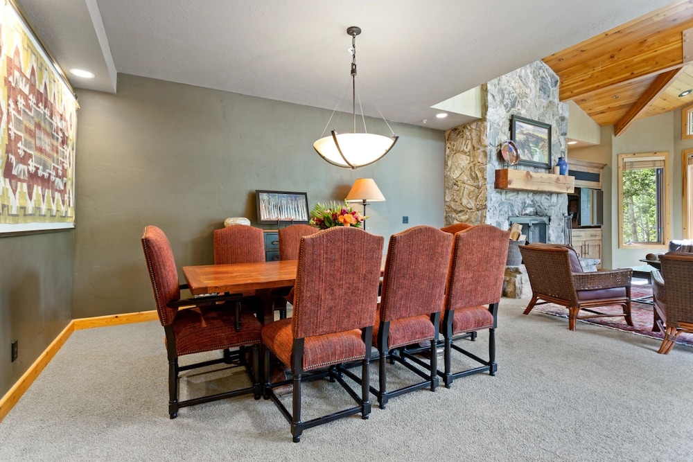 Trail's End Lodge at Deer Valley Resort - Four Bedroom Residence with Spa #12 4 Condo