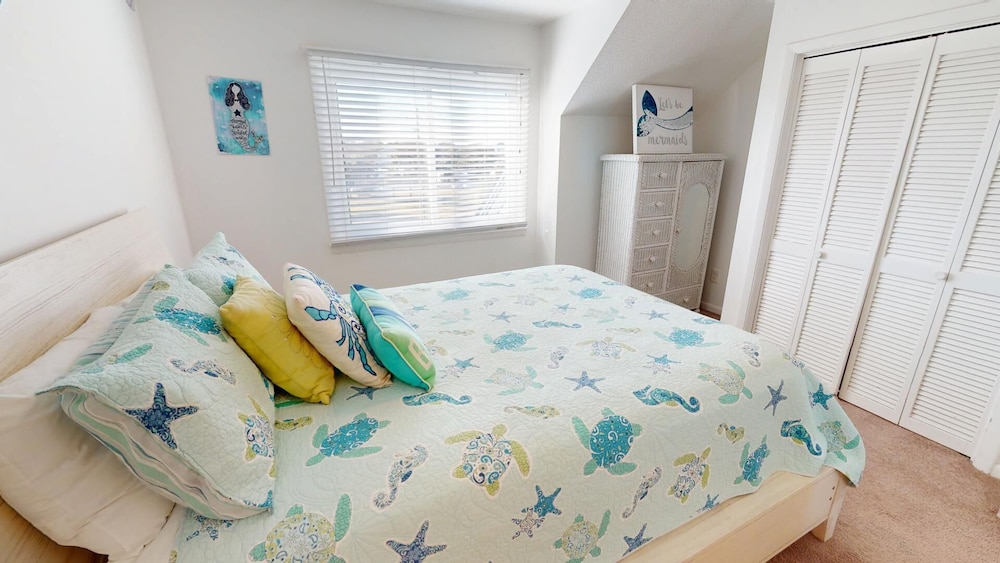 Tybee Lights 112C by Tybee Vacation Rentals
