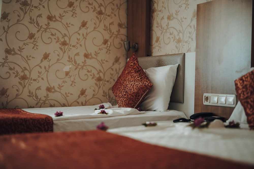 Aleria Belport Beach Hotel