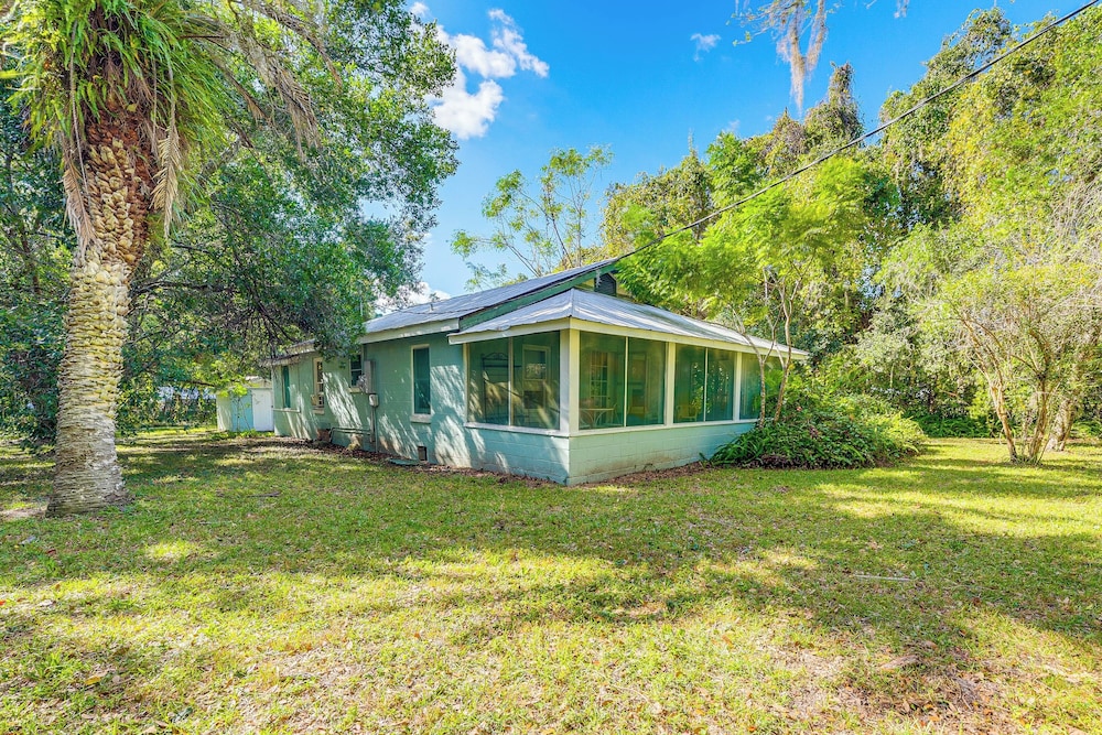 Floral City Vacation Rental ~ 1 Mi to Boat Ramp!