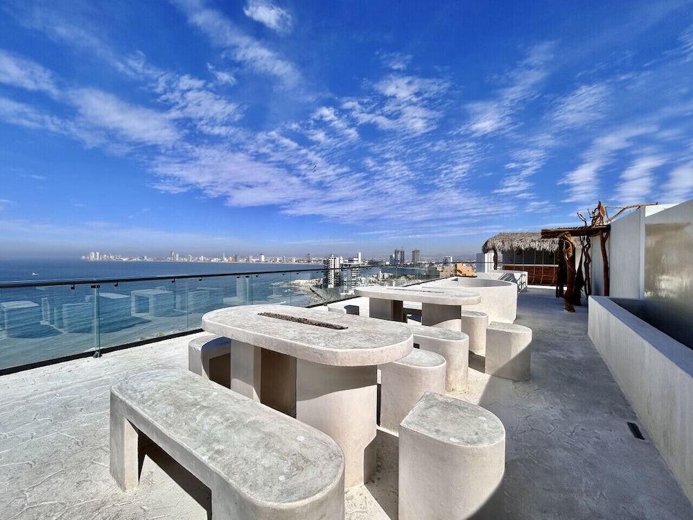 Sunset hills Apartments