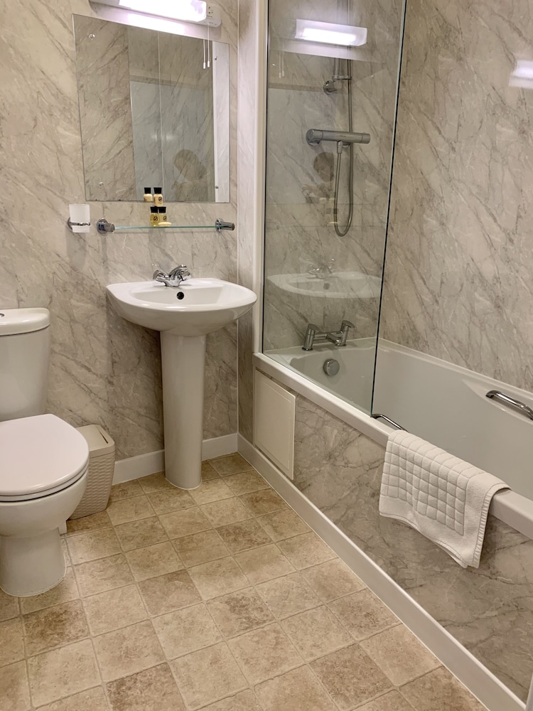 Sarum Hotel