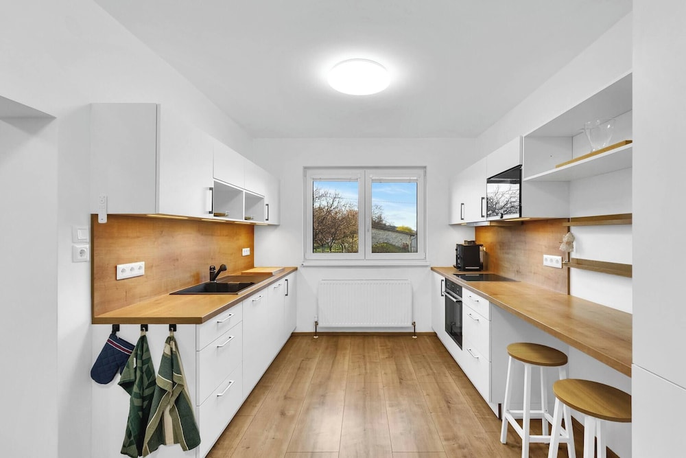 Spacious Renovated House in Wolfsthal, Austria - Perfect for Families and Groups