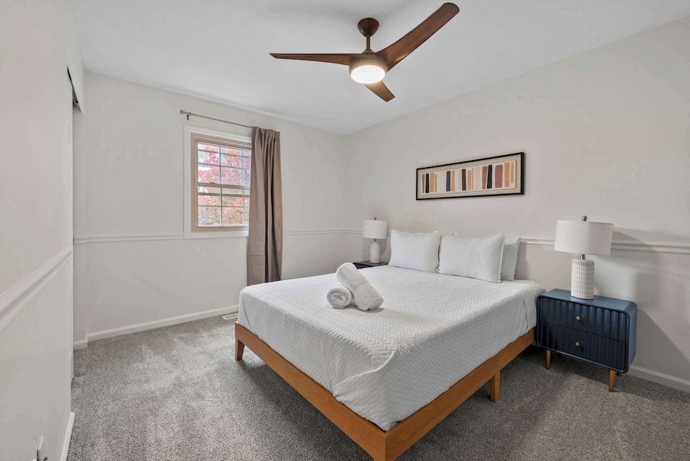 Dublin Blue Haven - Home for 12
