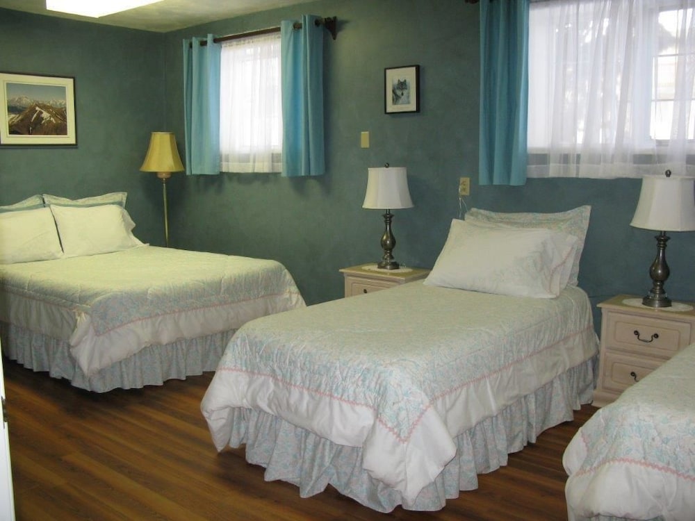 Country Comfort Bed & Breakfast
