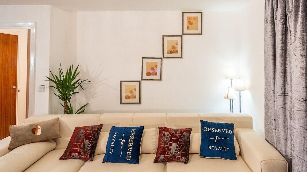 Apartmentsleeps4-citystay-view Over River Irwell