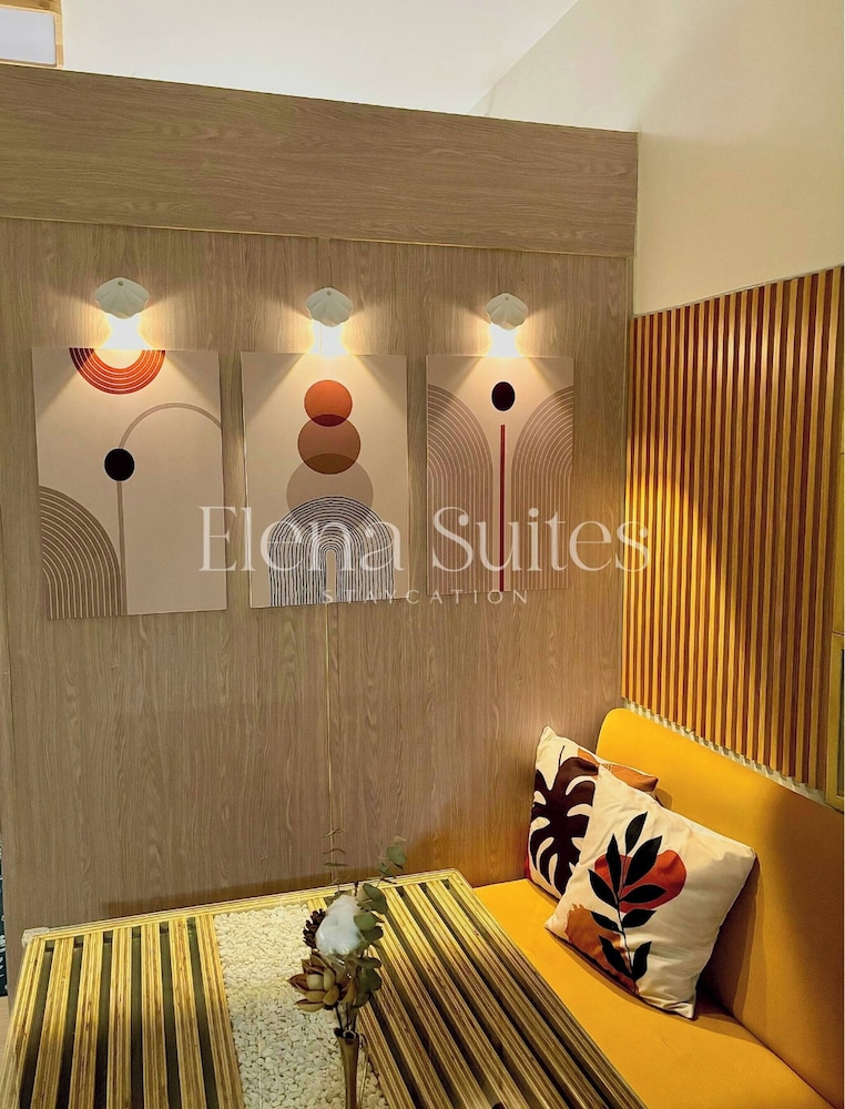 Aesthetic Cozy Stay With Ps4, Netflix & Coffee Nook - Elena Suites Staycation