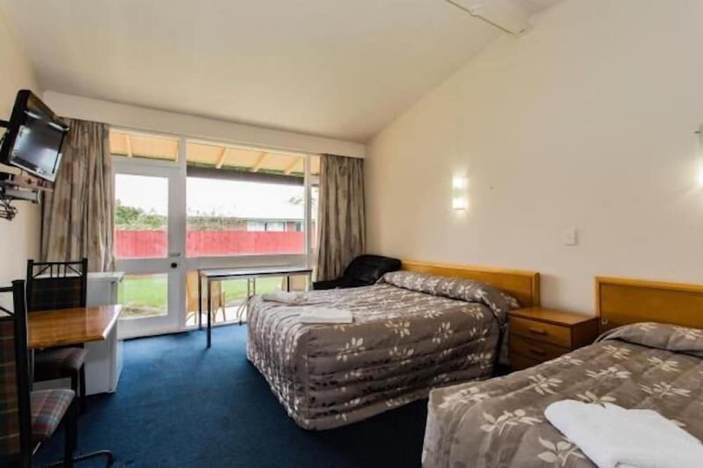 Blenheim Road Motor Lodge view 2