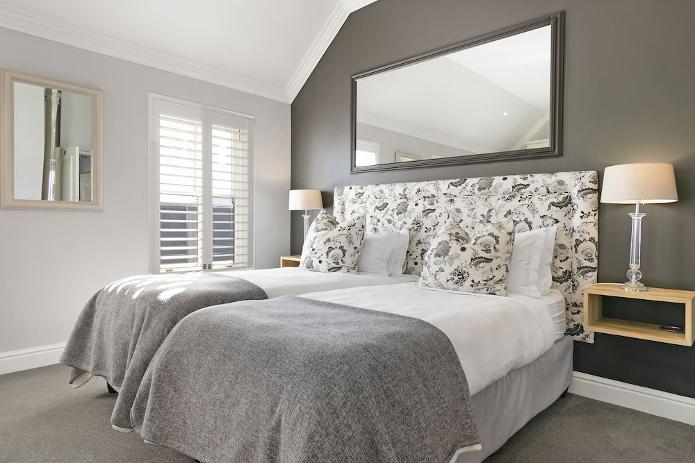 Winelands Golf Lodges at De Zalze