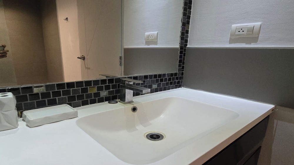 Island Escape 1BR T1-206