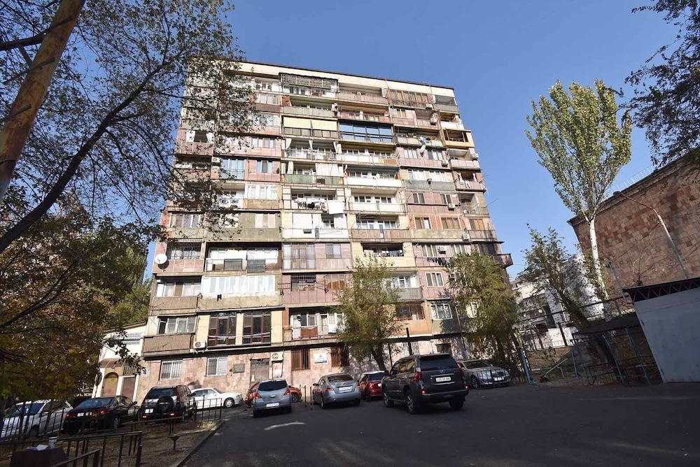 Apartments by Luxe Group KO100