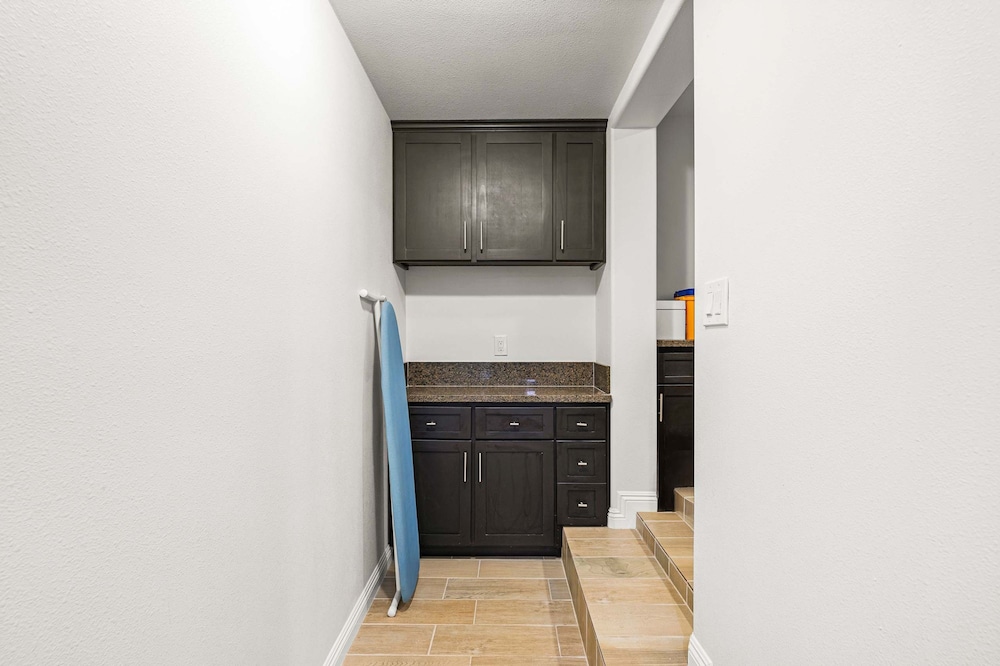 Comfortable Pasadena Retreat With Good Location