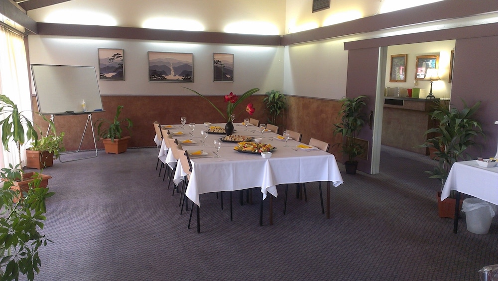 meeting & event spaces