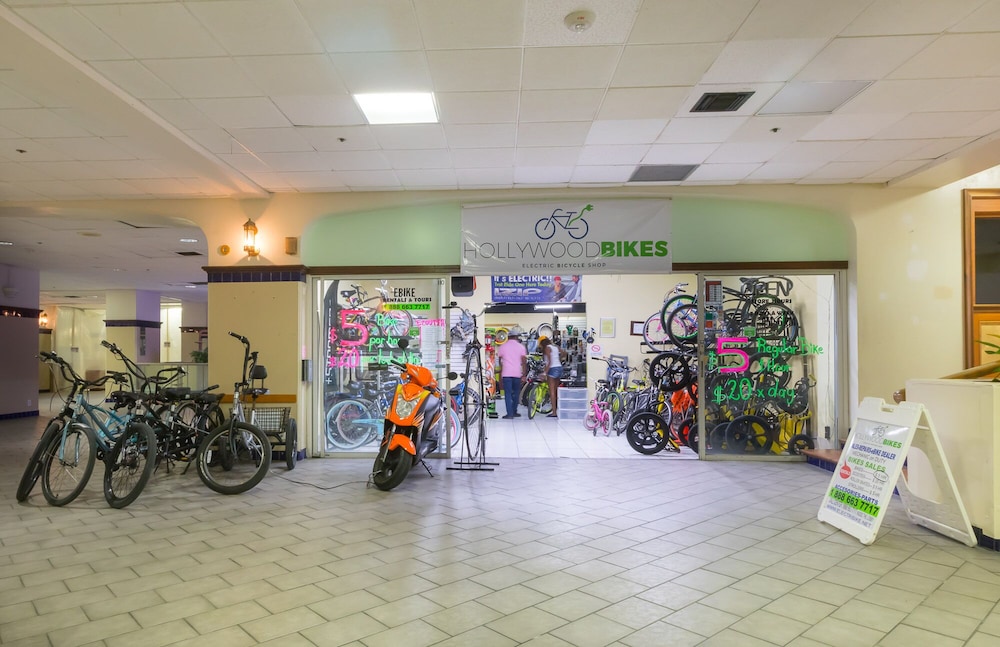 670 Partial Ocean View Hollywood Beach - Image 4