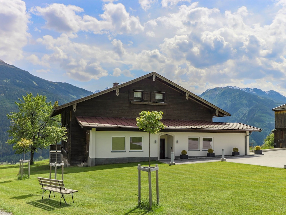 Rustic Mansion in Mittersill near Kirchberg Ski Area view 5
