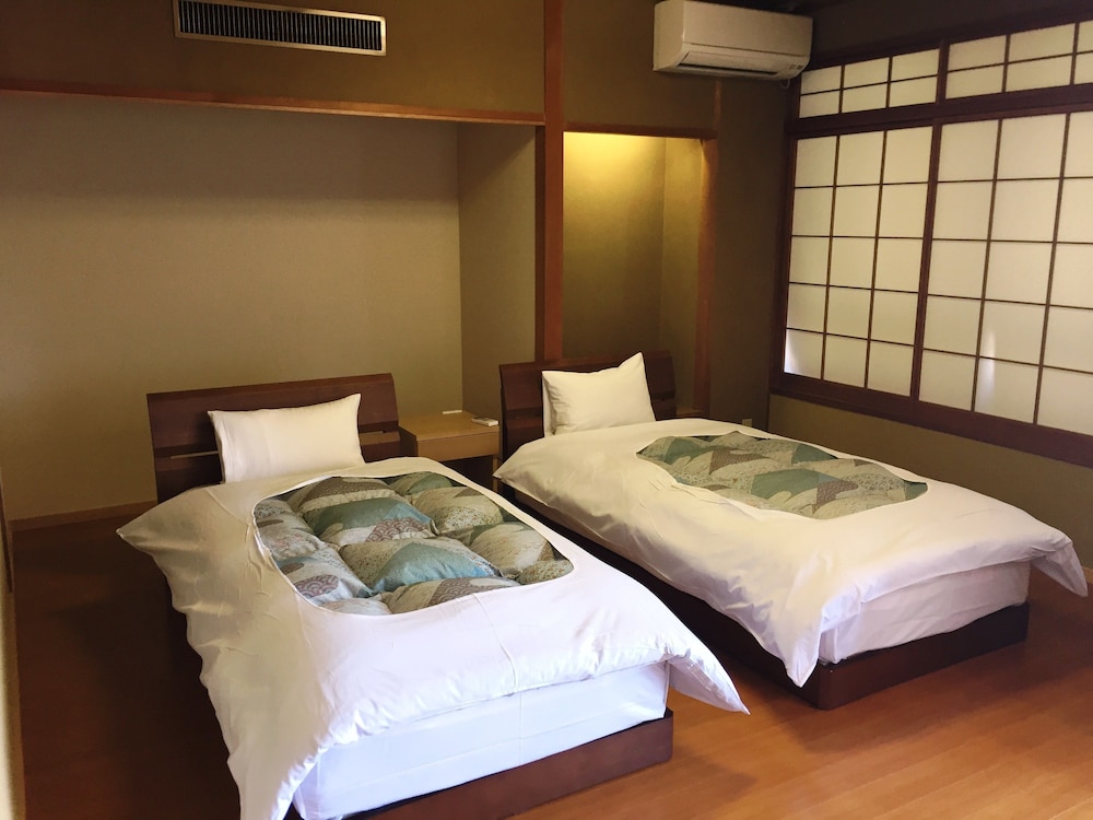 Hamamura Onsen Totoya view 3