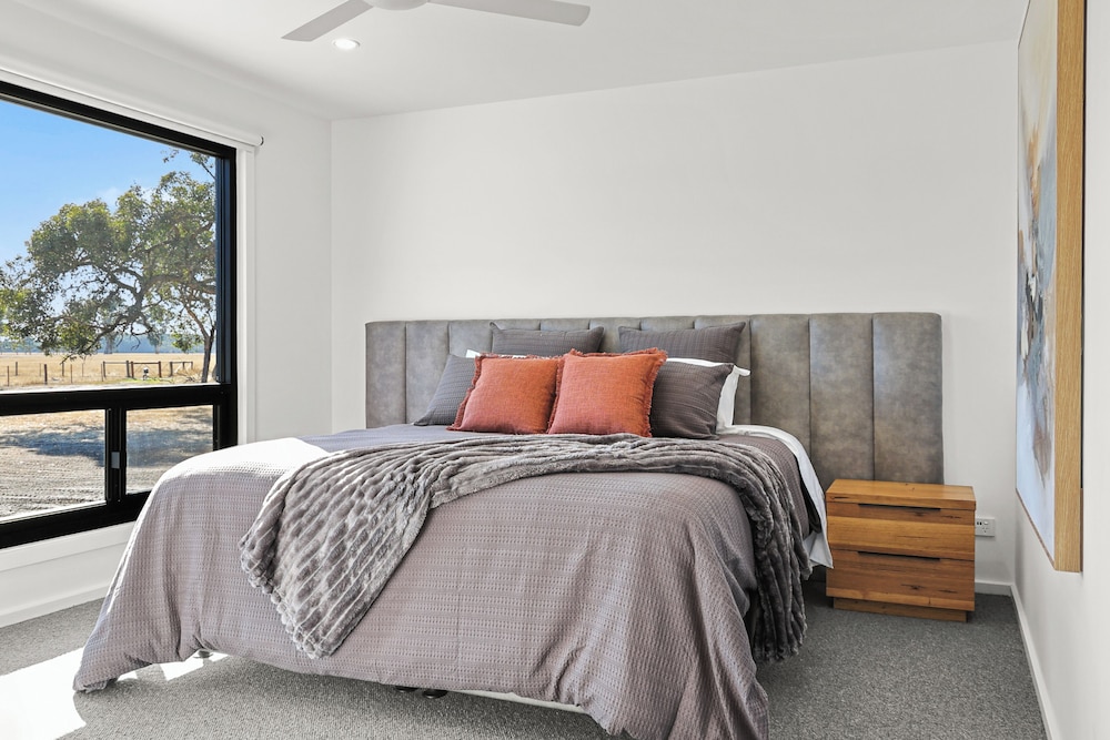 Warrawindi Escapes