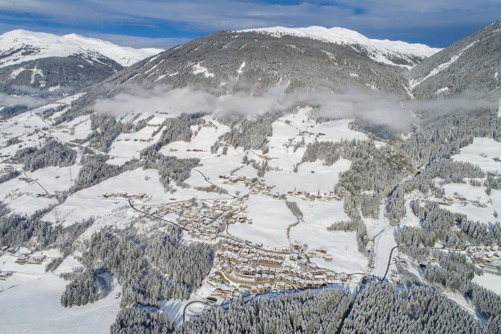 Welcoming Chalet Near Wildkogel Ski Arena