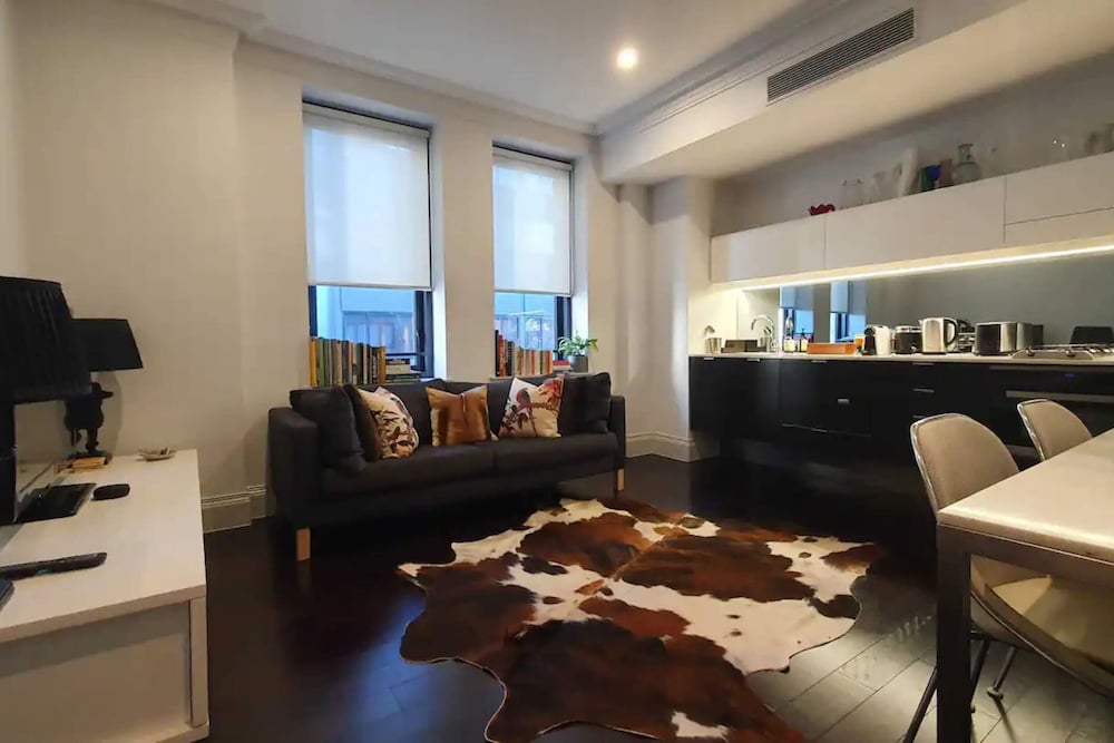 Potts Point Vacations - Stylish 1 Bedroom Apartment in Vibrant Potts Point - Property Image 11