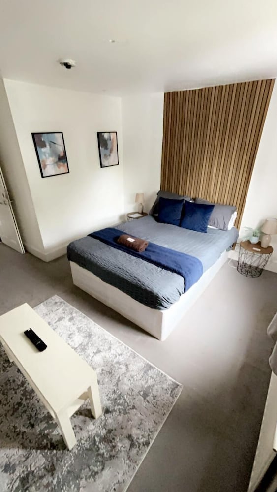 Thornton Awesome Stay 3