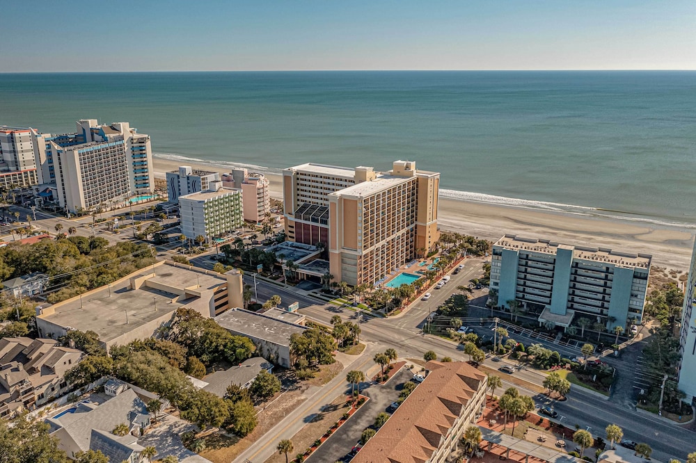 Myrtle Beach Condo w/ Balcony & Resort Amenities! view 5