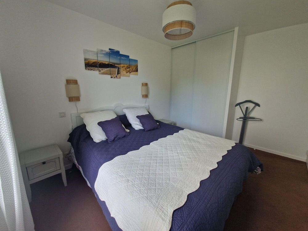 Holiday Flat Near the Beach on the Emerald Coast view 3