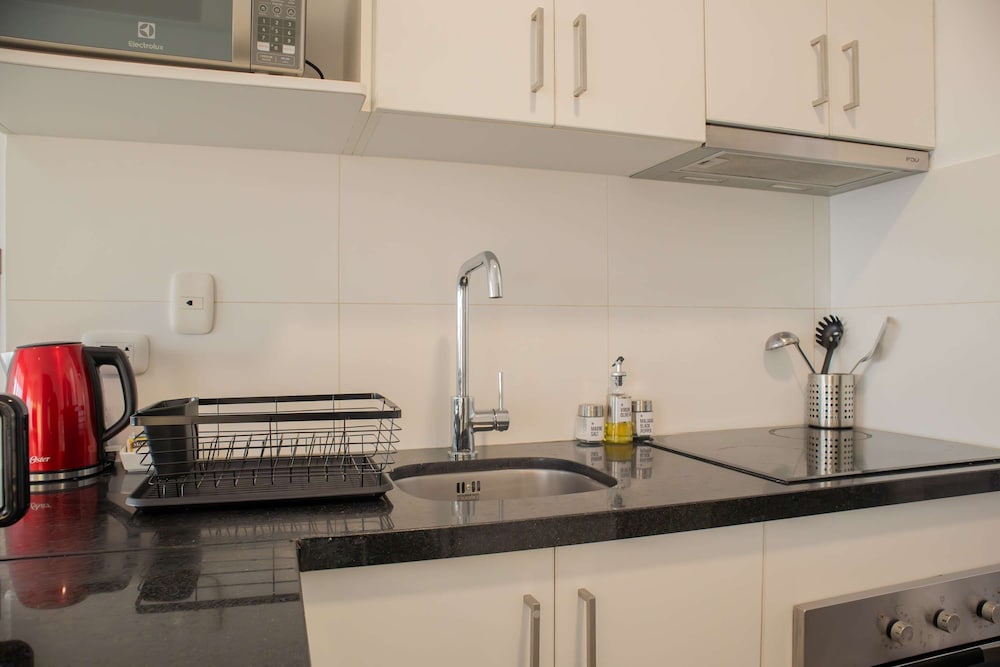 w Minimalist 2BR w Balcony in Barranco