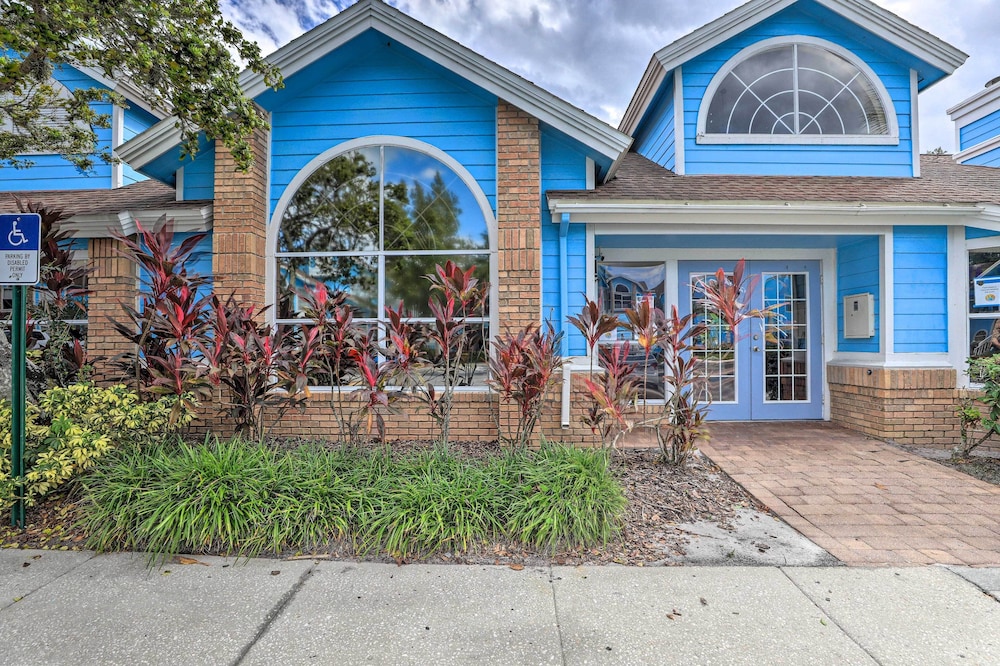 4 Mi to Wdw: Condo w/ Family-friendly Perks!