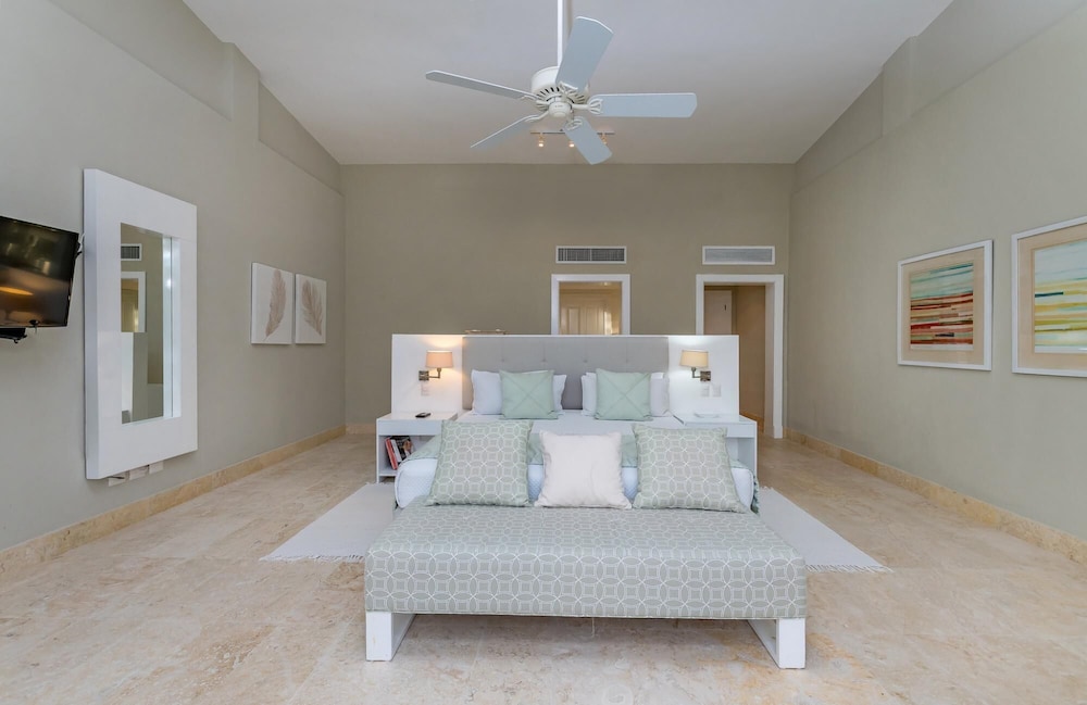 Luxury Villa at Puntacana Resort Club With Private Pool Terrace Golf Carts Butler Maid