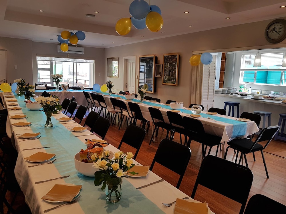 Hotel Goulden Street Guest House - Image 1