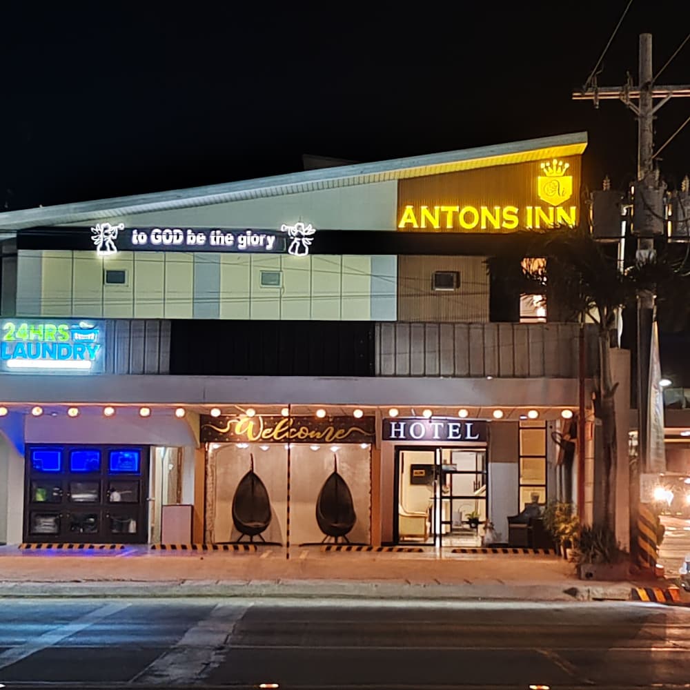 Anton's Inn Hotel
