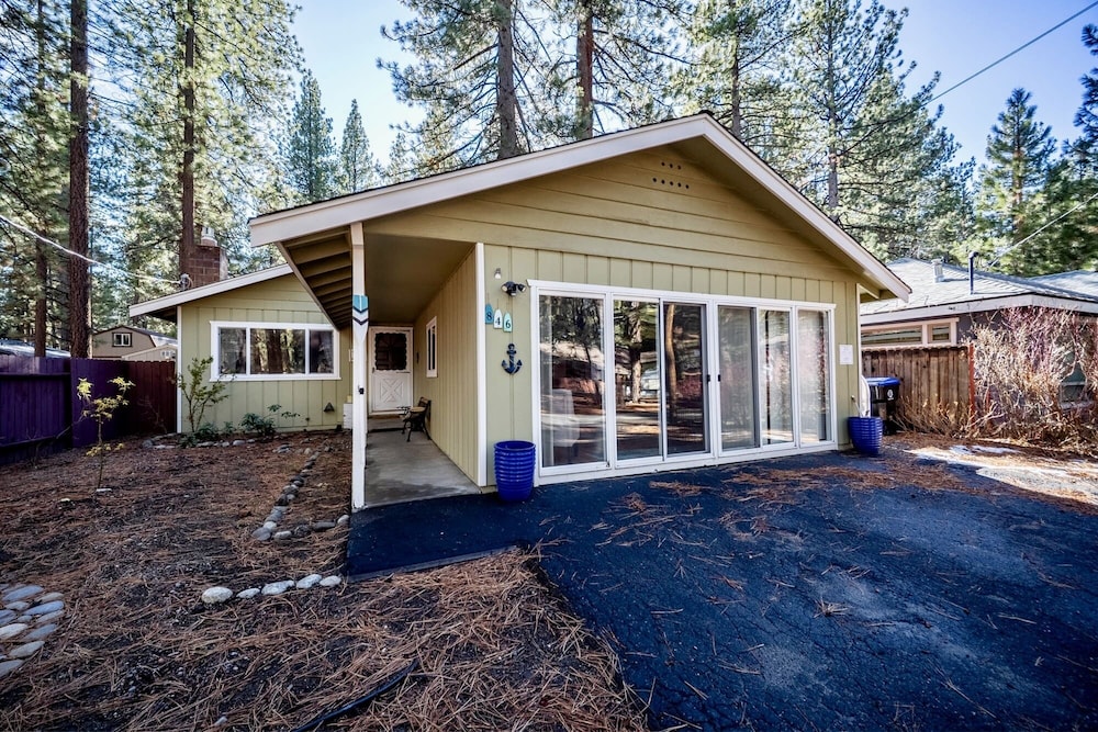 846 Stanford 3 Bedroom Home