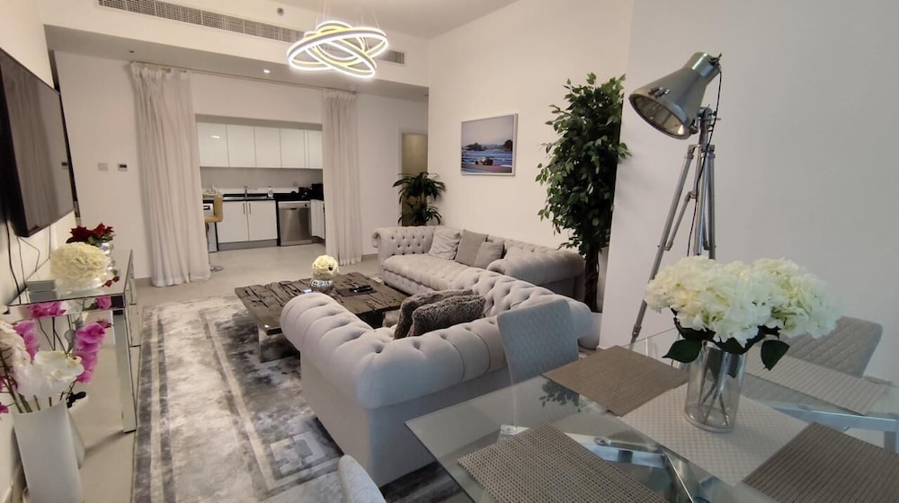 Phaedrus Living: Dubai Marina Arcade Residence 703