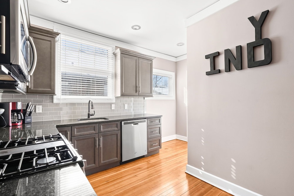 Adorable Broad Ripple Duplex