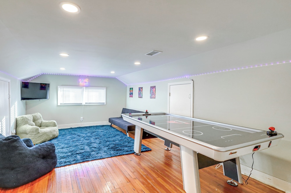 1 Mi to Dtwn: Pet-friendly Macon Home w/ Yard